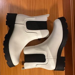 Women’s Faux-Leather Chelsea boots